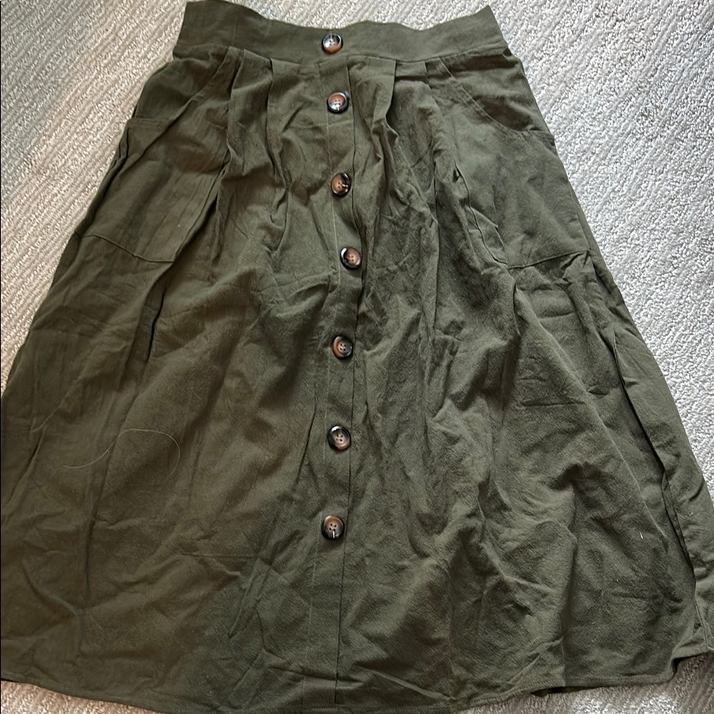 Green Pleated A-Line Midi Skirt